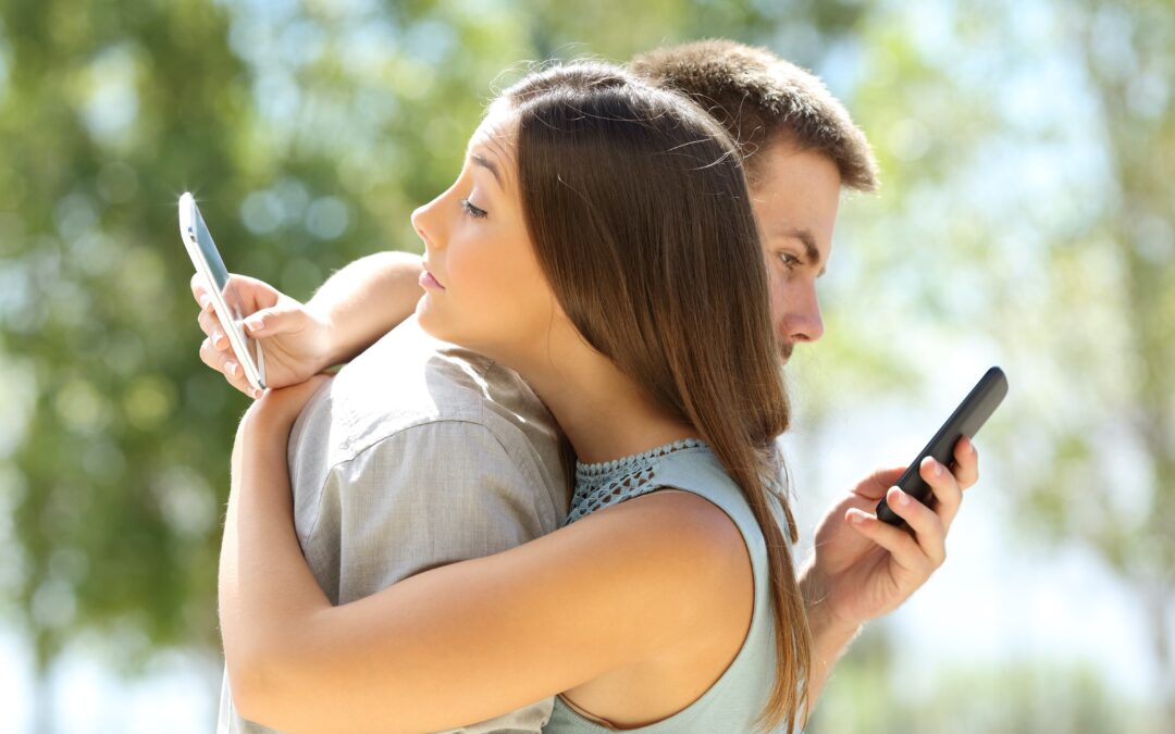 Téléphone toujours sur silencieux dans une relation de couple